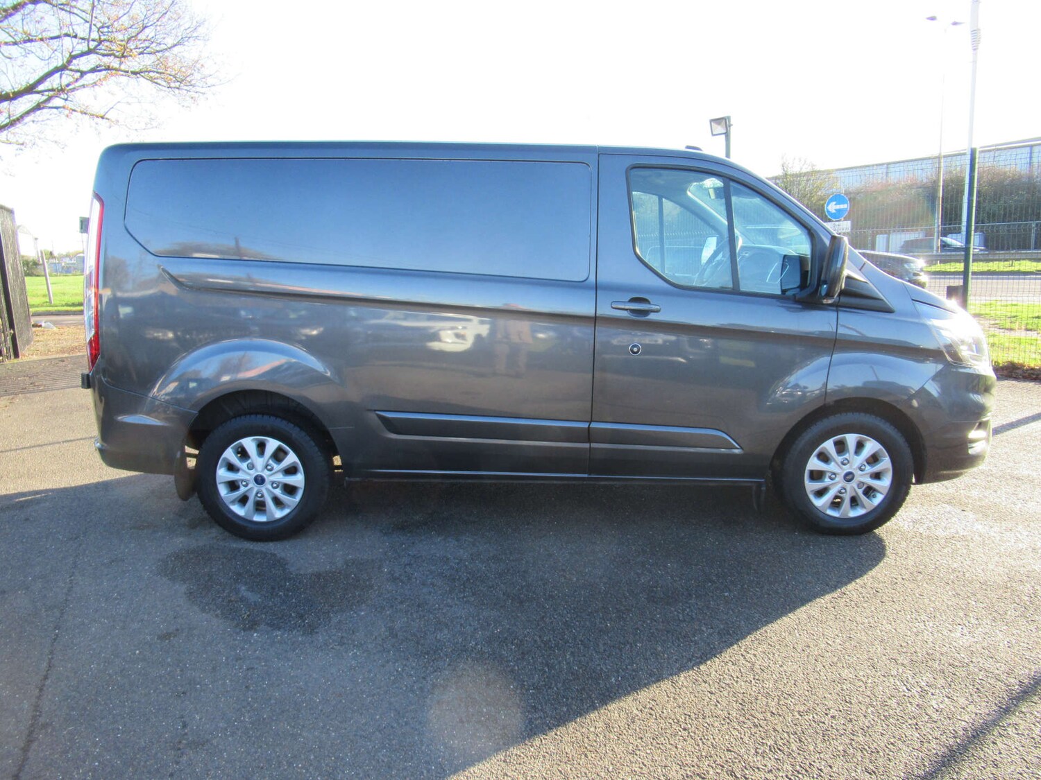 Used Ford Transit Custom 2023 for sale - 76693600: Photo 13