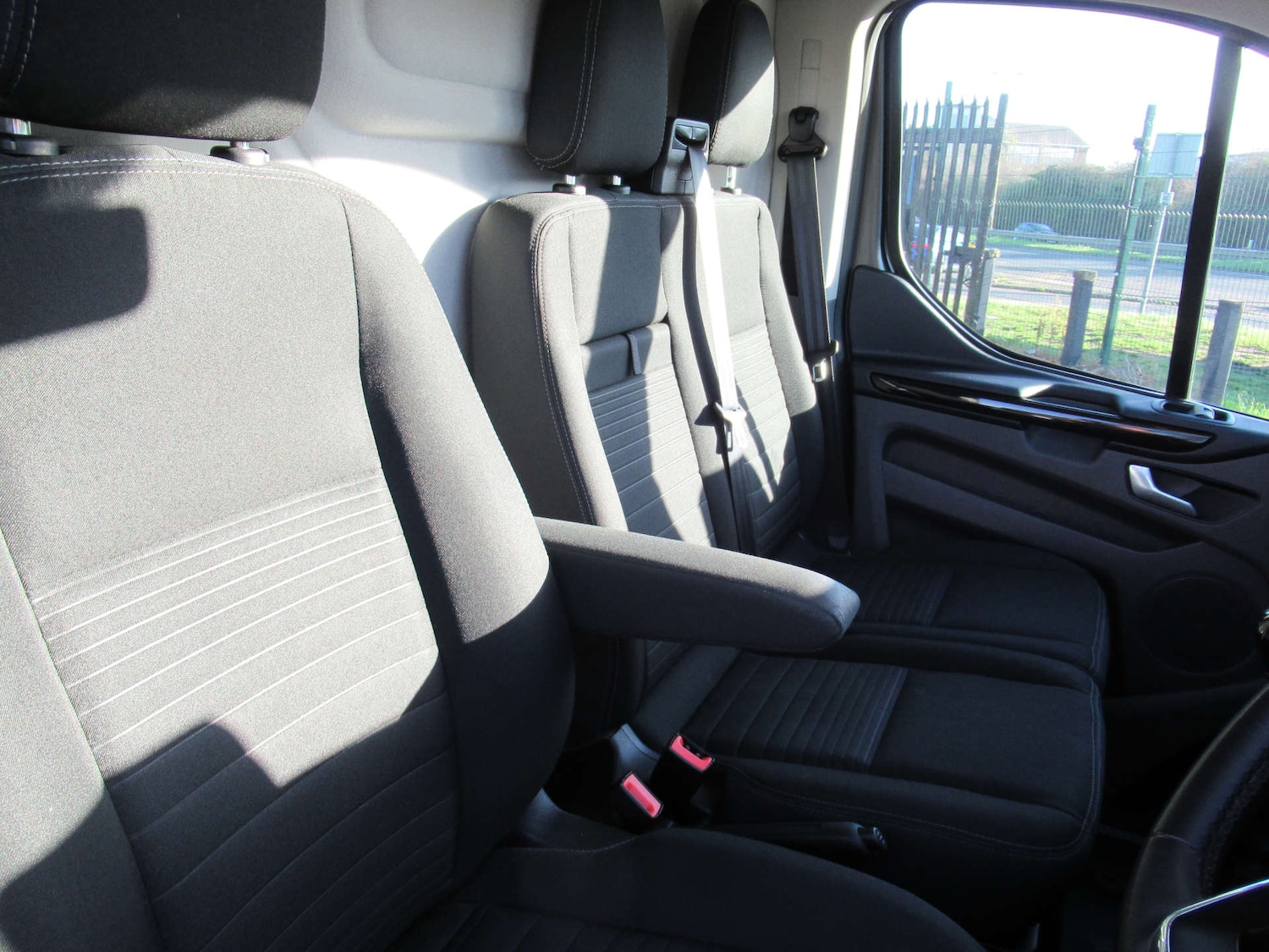 Used Ford Transit Custom 2023 for sale - 76693600: Photo 16