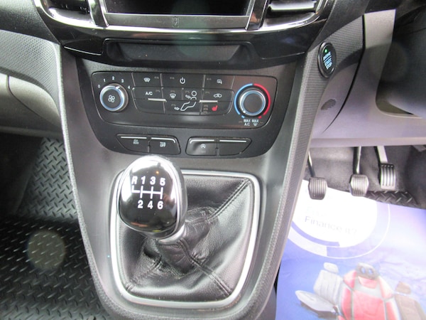 Used Ford Transit Connect 2020 for sale - 76193395: Photo 19