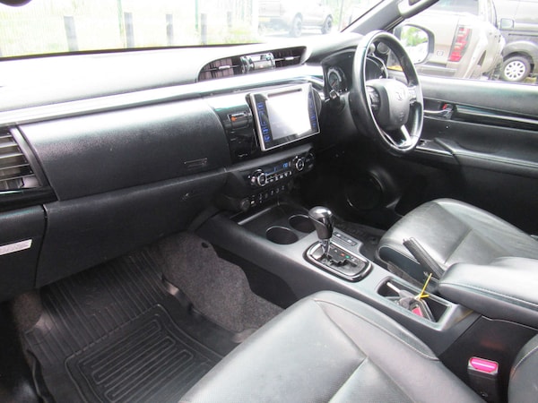 Used Toyota Hilux 2020 for sale - 75622454: Photo 5
