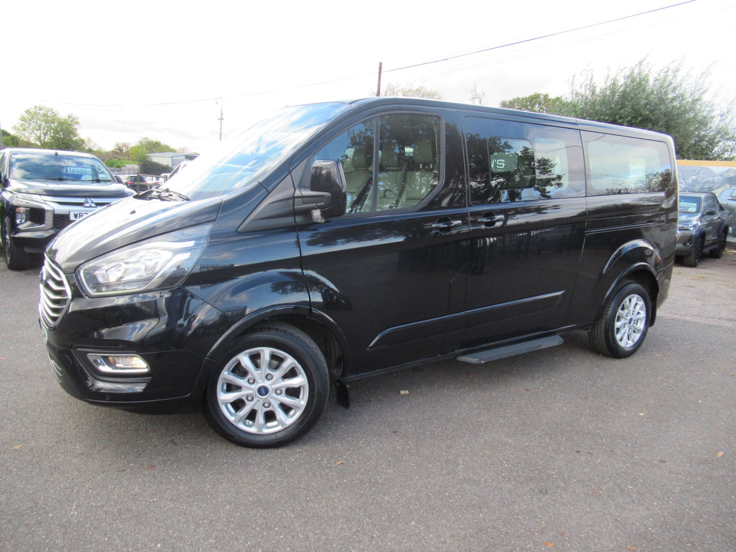 Used Ford Tourneo Custom 2022 for sale - 76601014: Photo 2