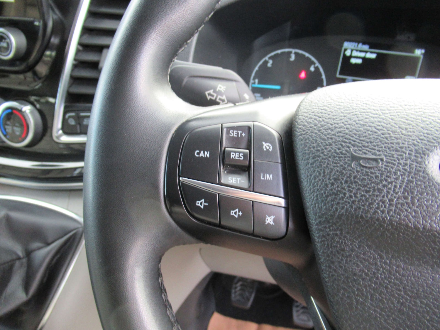 Used Ford Tourneo Custom 2022 for sale - 76601014: Photo 29