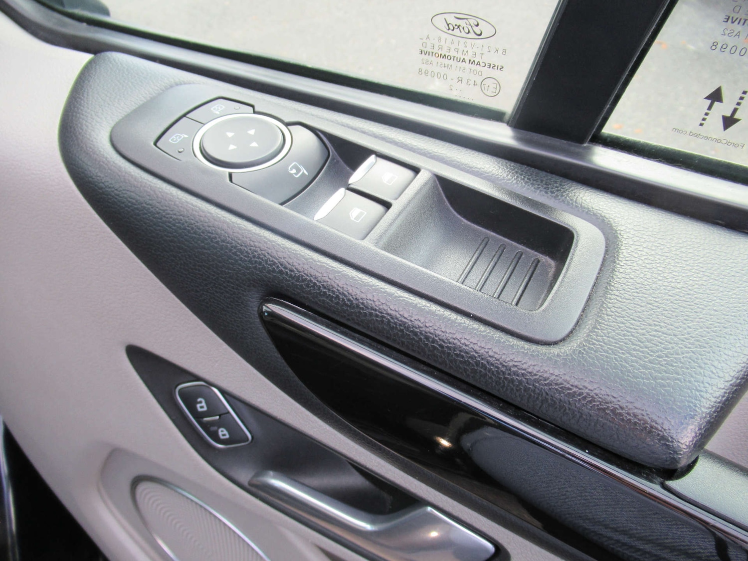 Used Ford Tourneo Custom 2022 for sale - 76601014: Photo 32