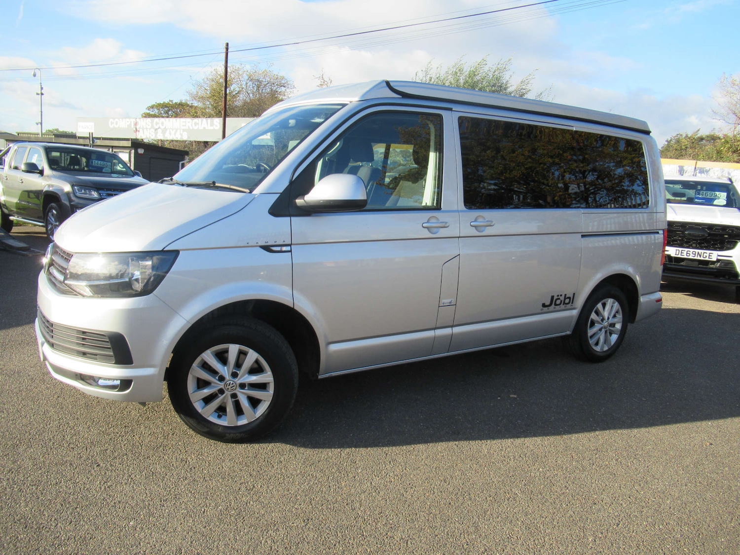 Used Volkswagen Transporter 2019 for sale - 76600820: Photo 2
