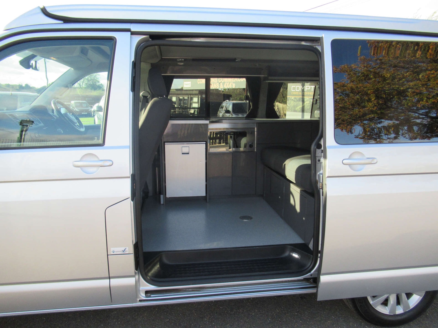 Used Volkswagen Transporter 2019 for sale - 76600820: Photo 6