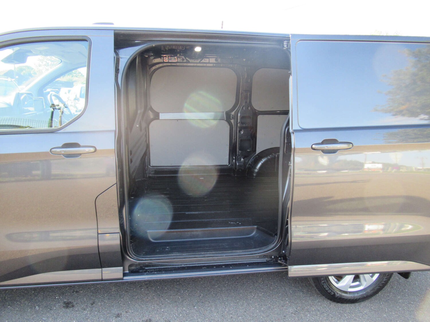 Used Ford Transit Custom 2024 for sale - 76363634: Photo 6