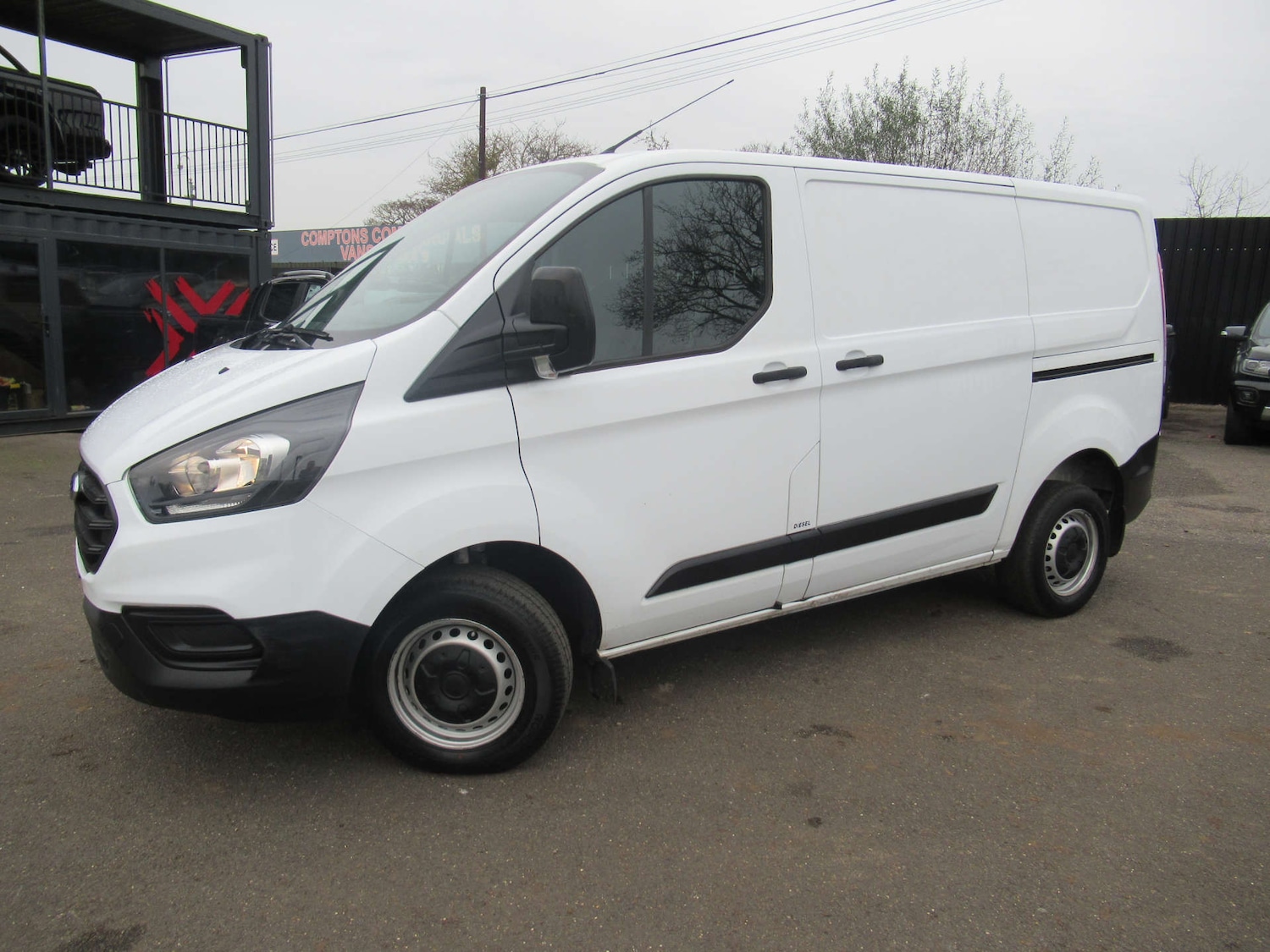 Used Ford Transit Custom 2023 for sale - 76971066: Photo 2