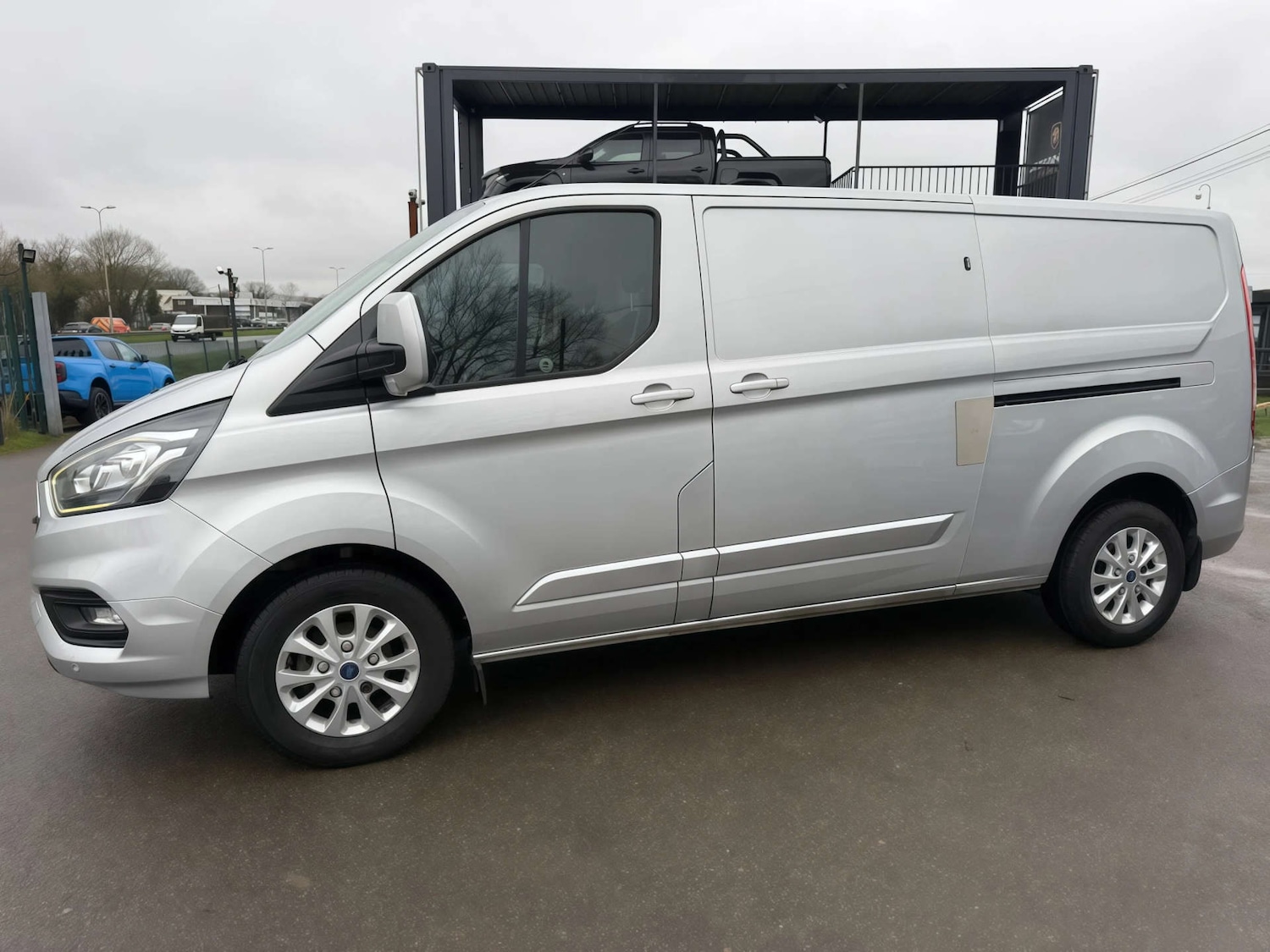 Used Ford Transit Custom 2020 for sale - 77616137: Photo 4