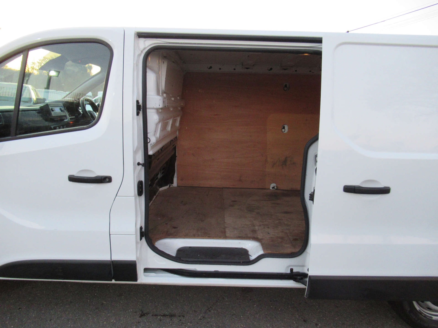 Used Renault Trafic 2023 for sale - 76663857: Photo 6