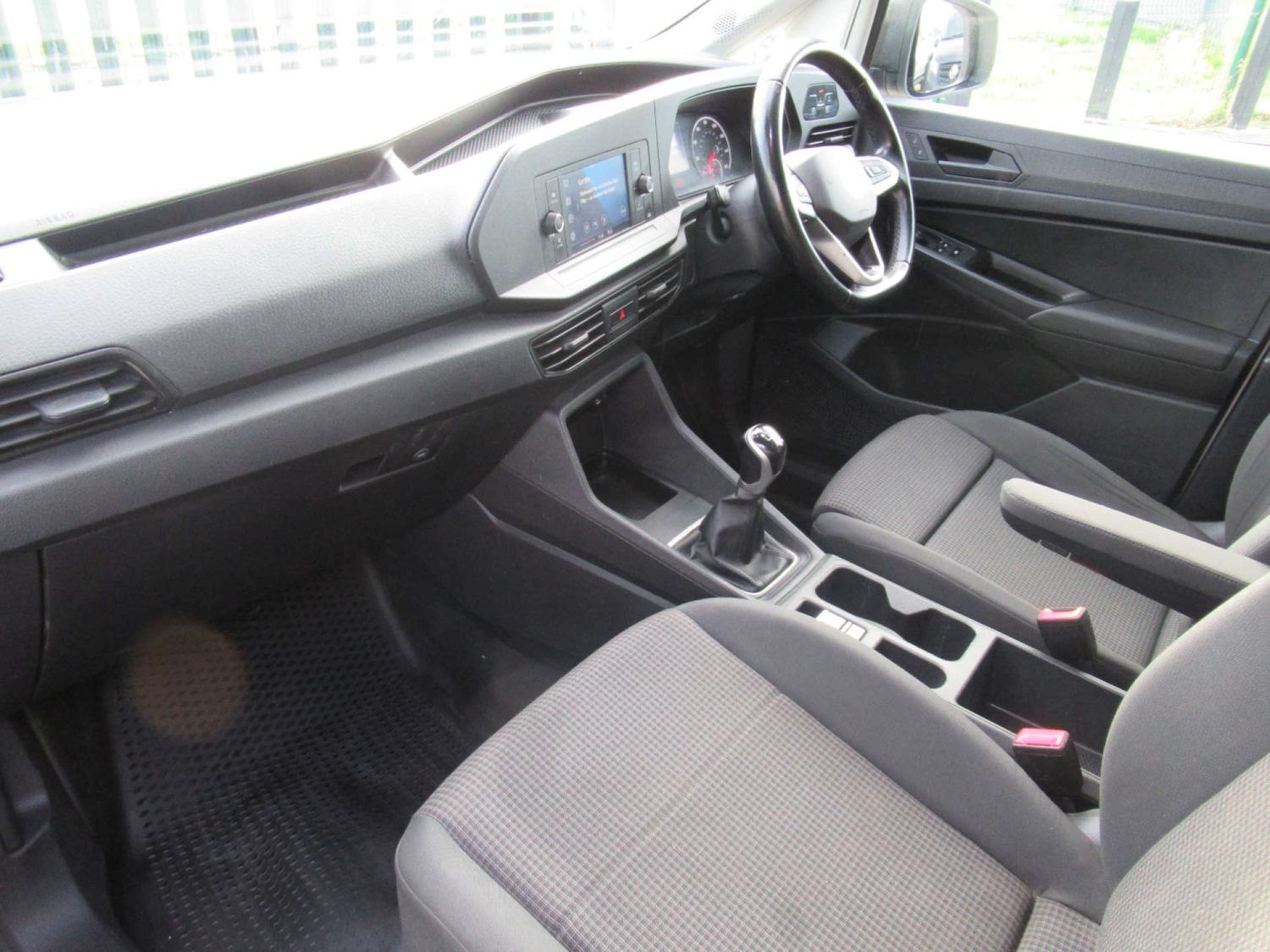 Used Volkswagen Caddy 2021 for sale - 76601092: Photo 4