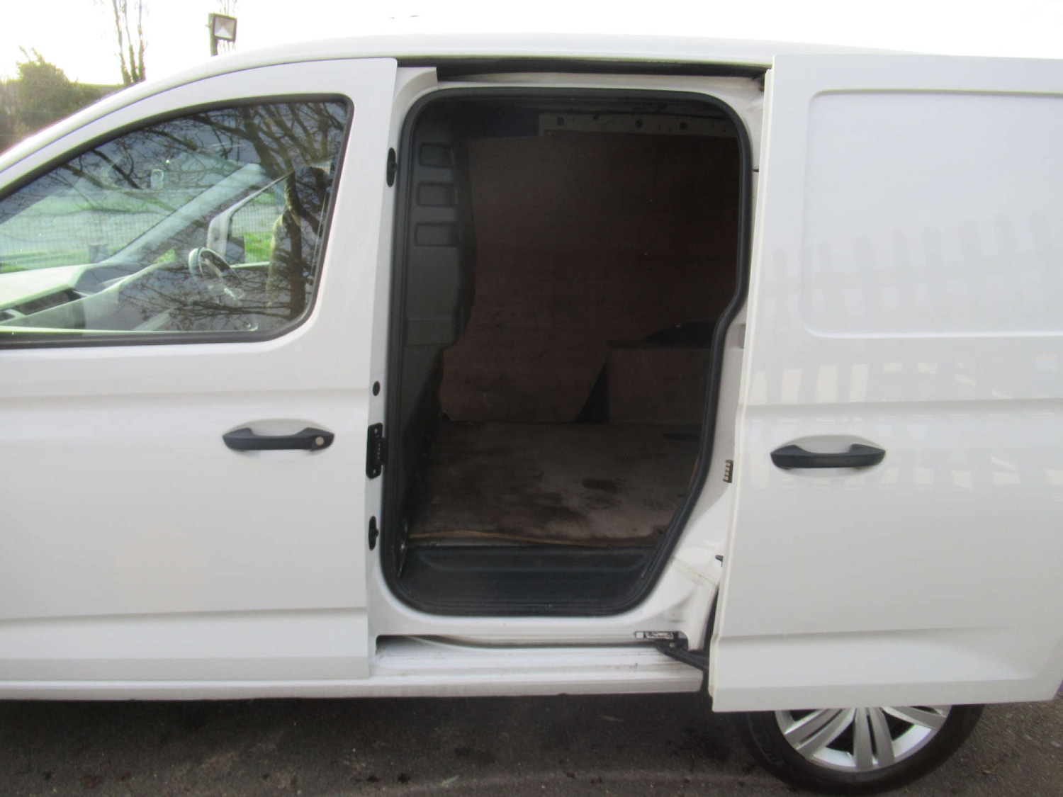 Used Volkswagen Caddy 2021 for sale - 76601092: Photo 5