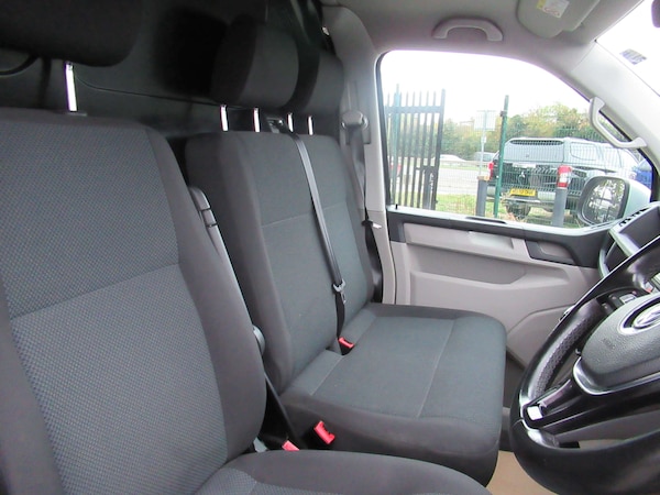 Used Volkswagen Transporter 2018 for sale - 76266376: Photo 18