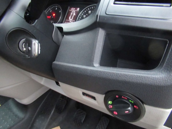 Used Volkswagen Transporter 2018 for sale - 76266376: Photo 26