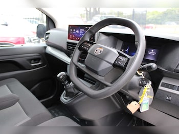 Used Vauxhall Vivaro 2024 for sale - 78645899: Photo