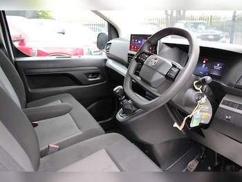 Used Vauxhall Vivaro 2024 for sale - 78645899: Photo