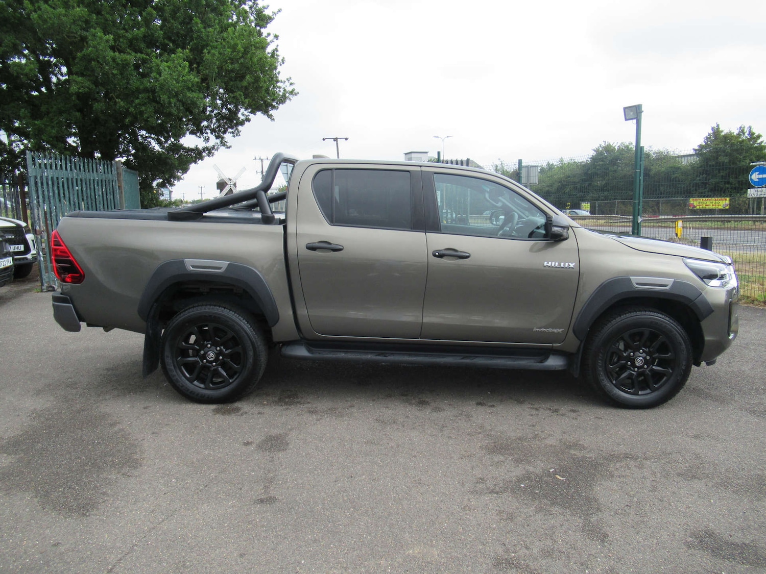 Used Toyota Hilux 2022 for sale - 76600748: Photo 14