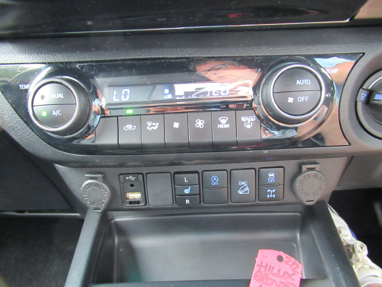 Used Toyota Hilux 2022 for sale - 76600748: Photo 26