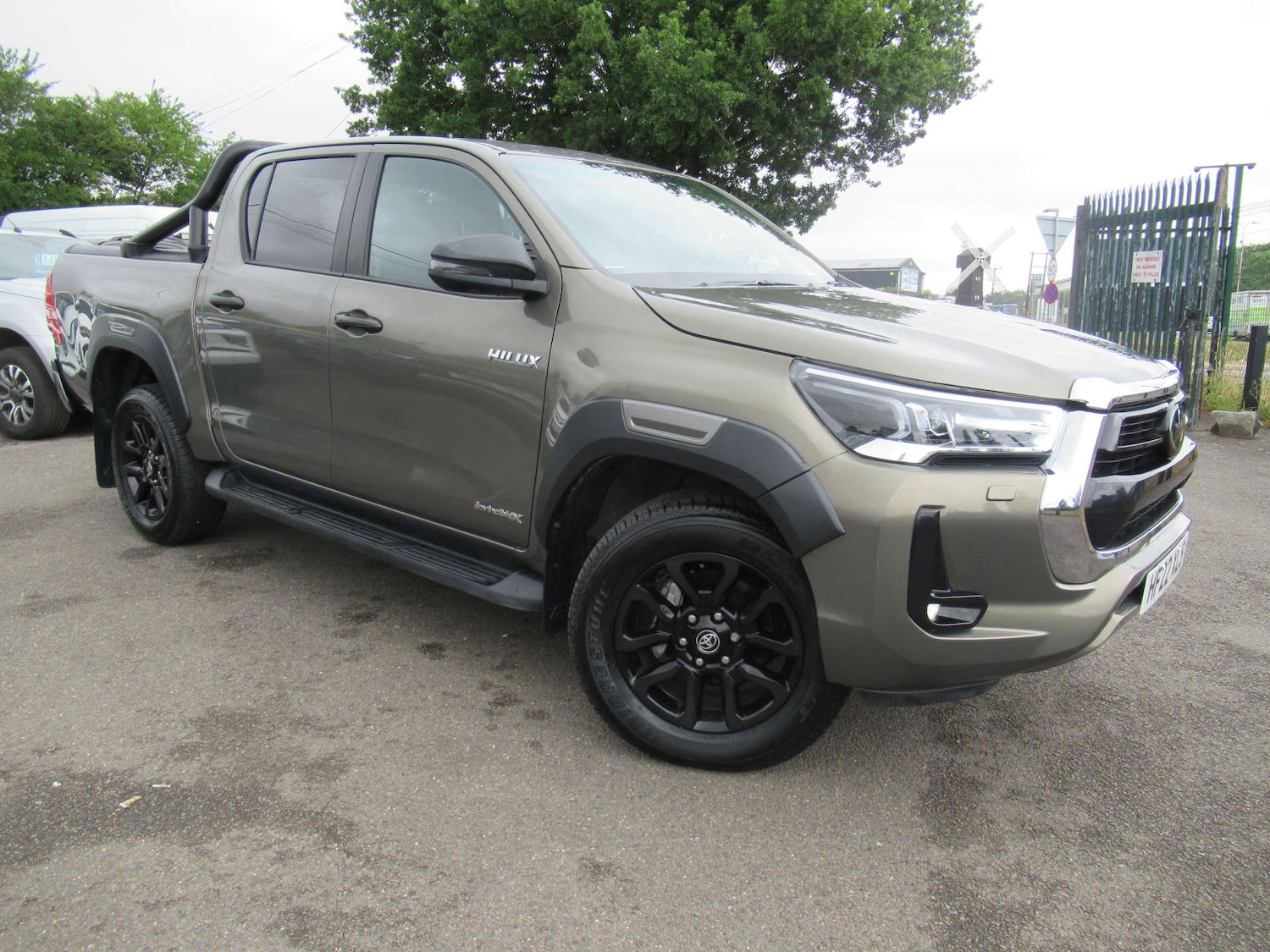 Used Toyota Hilux 2022 for sale - 76600748: Photo 28