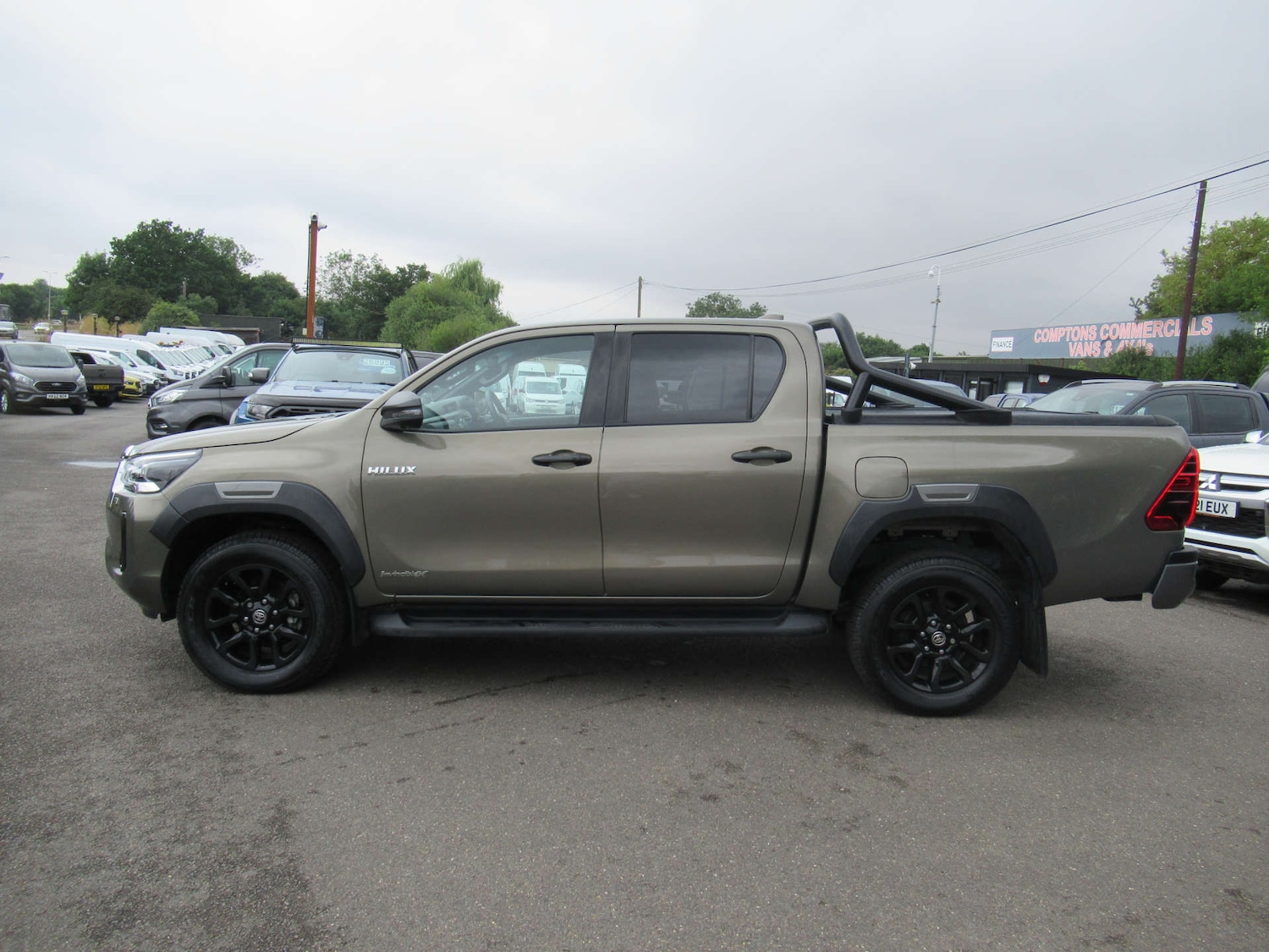 Used Toyota Hilux 2022 for sale - 76600748: Photo 4