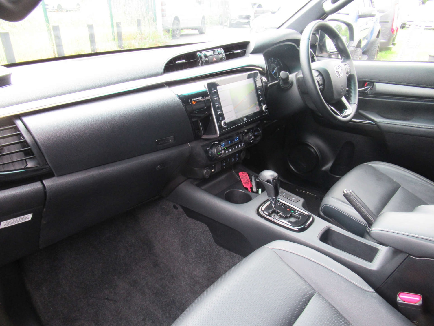 Used Toyota Hilux 2022 for sale - 76600748: Photo 5