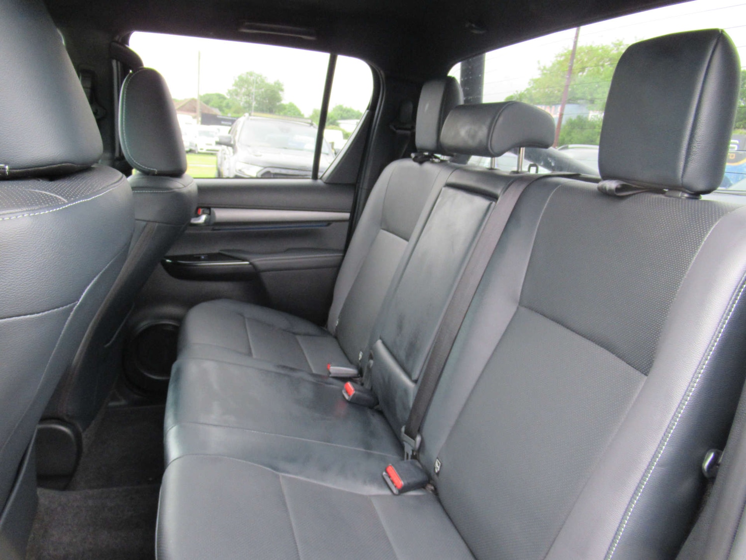 Used Toyota Hilux 2022 for sale - 76600748: Photo 6