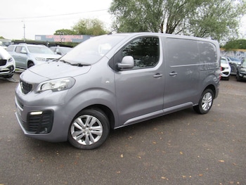 Used Peugeot Expert 2019 for sale - 76600760: Photo