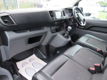 Used Peugeot Expert 2019 for sale - 76600760: Photo