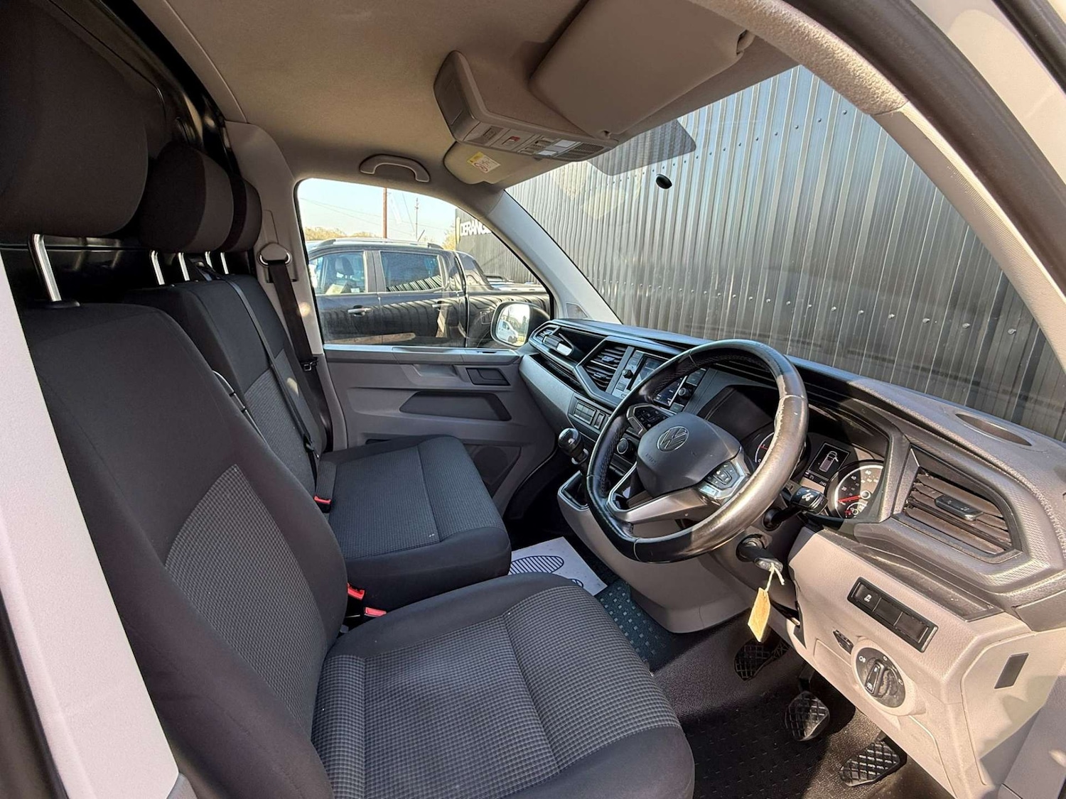 Used Volkswagen Transporter 2022 for sale - 77803646: Photo 28