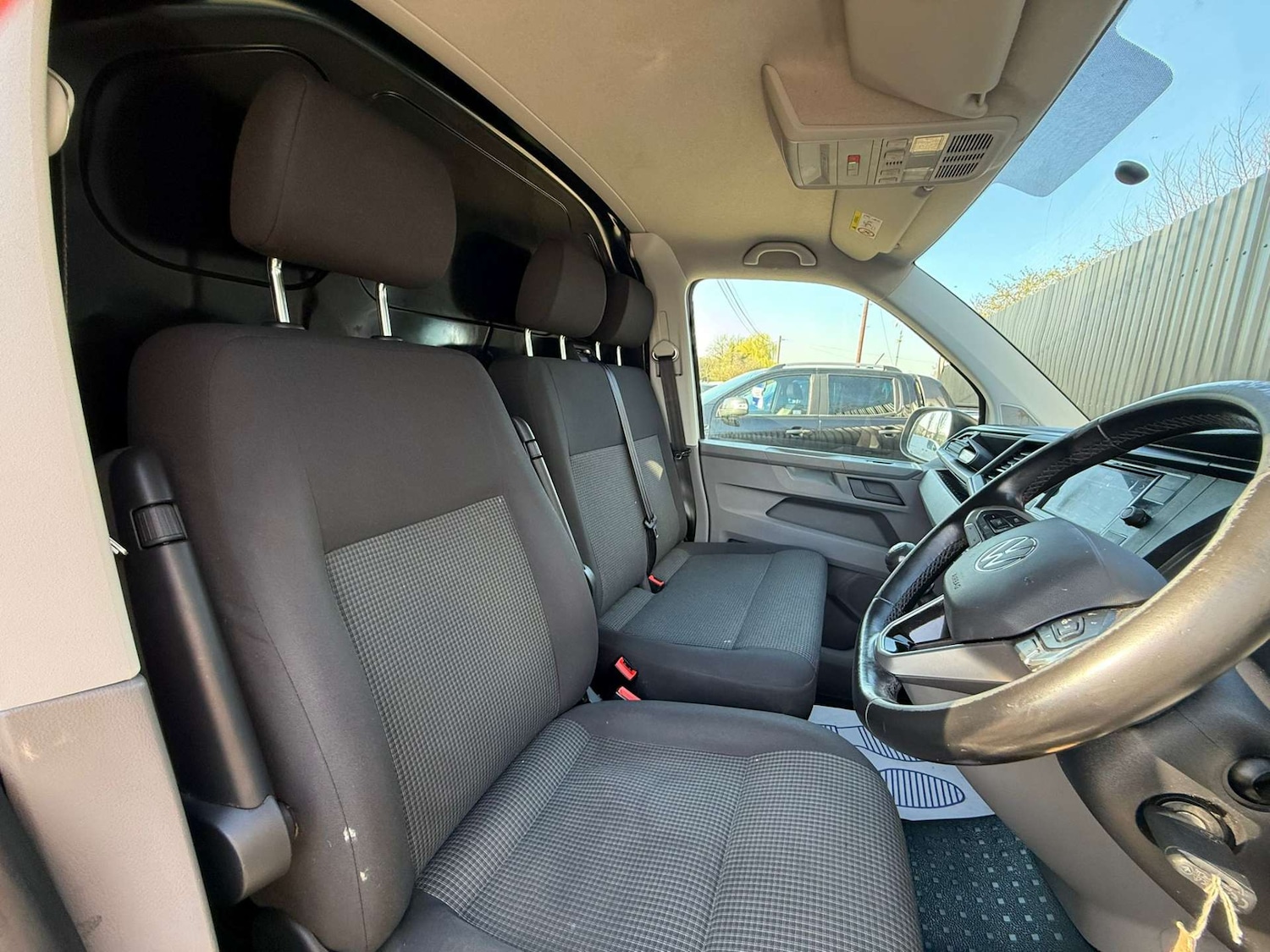 Used Volkswagen Transporter 2022 for sale - 77803646: Photo 29