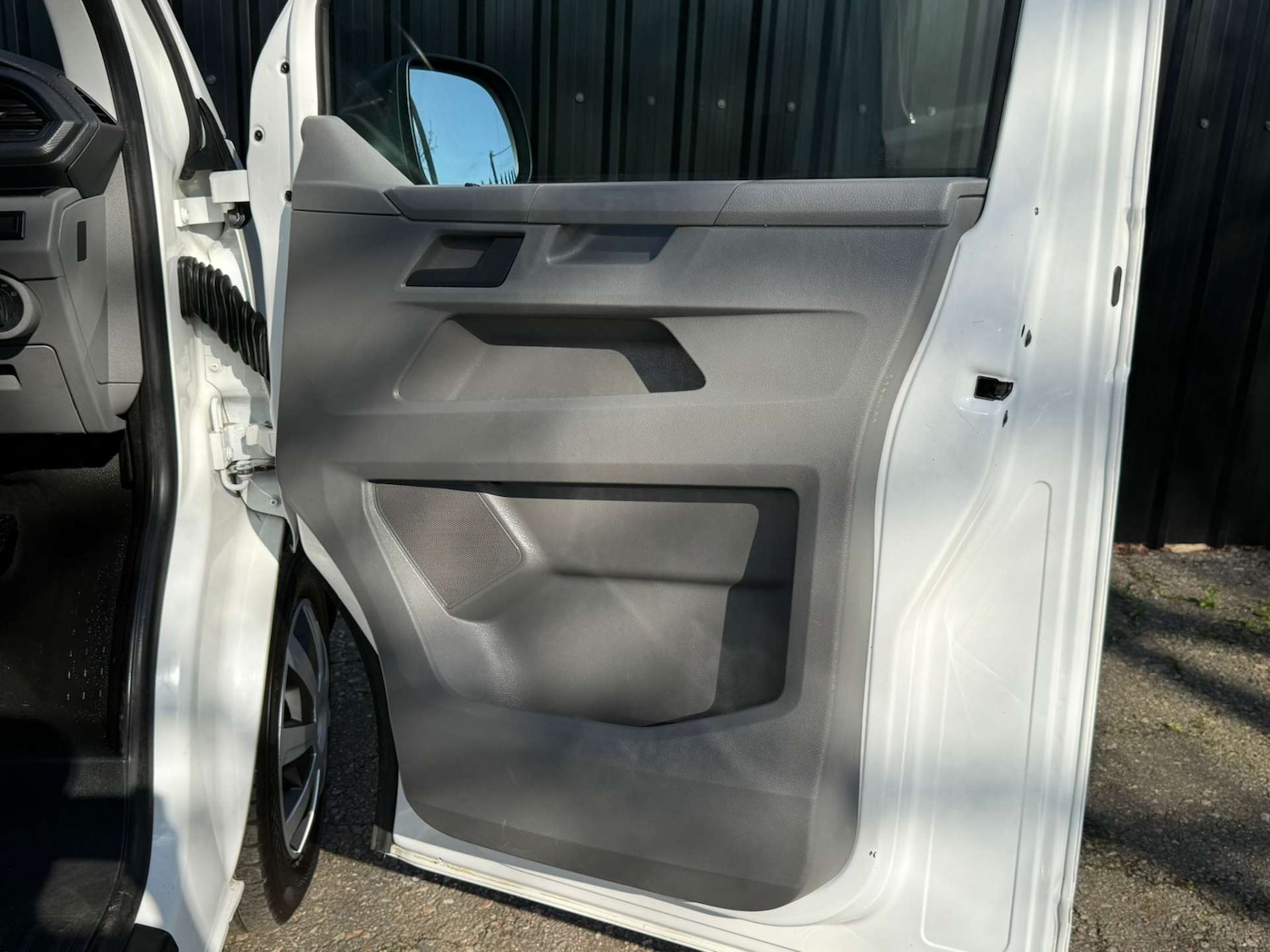 Used Volkswagen Transporter 2022 for sale - 77803646: Photo 34