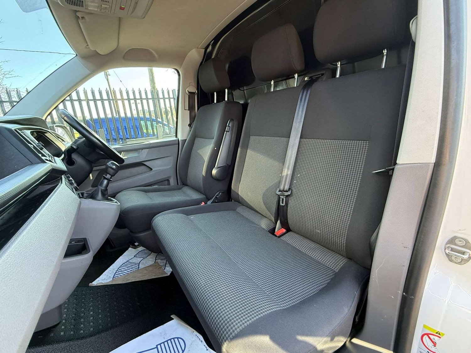 Used Volkswagen Transporter 2022 for sale - 77803646: Photo 48