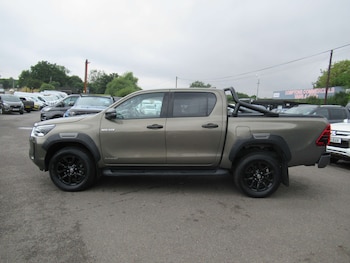 Used Toyota Hilux 2022 for sale - 75622444: Photo