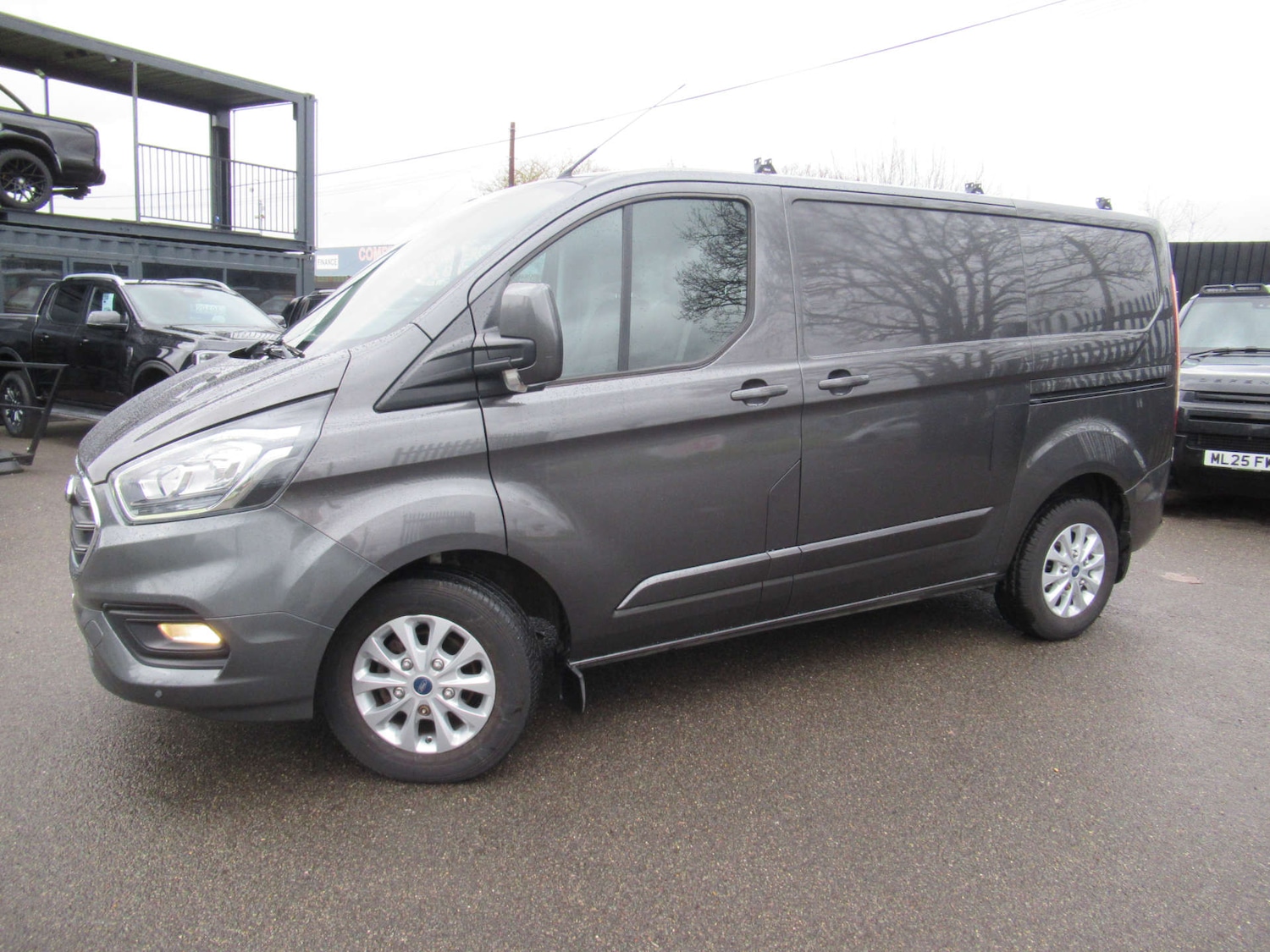 Used Ford Transit Custom 2019 for sale - 77299371: Photo 2