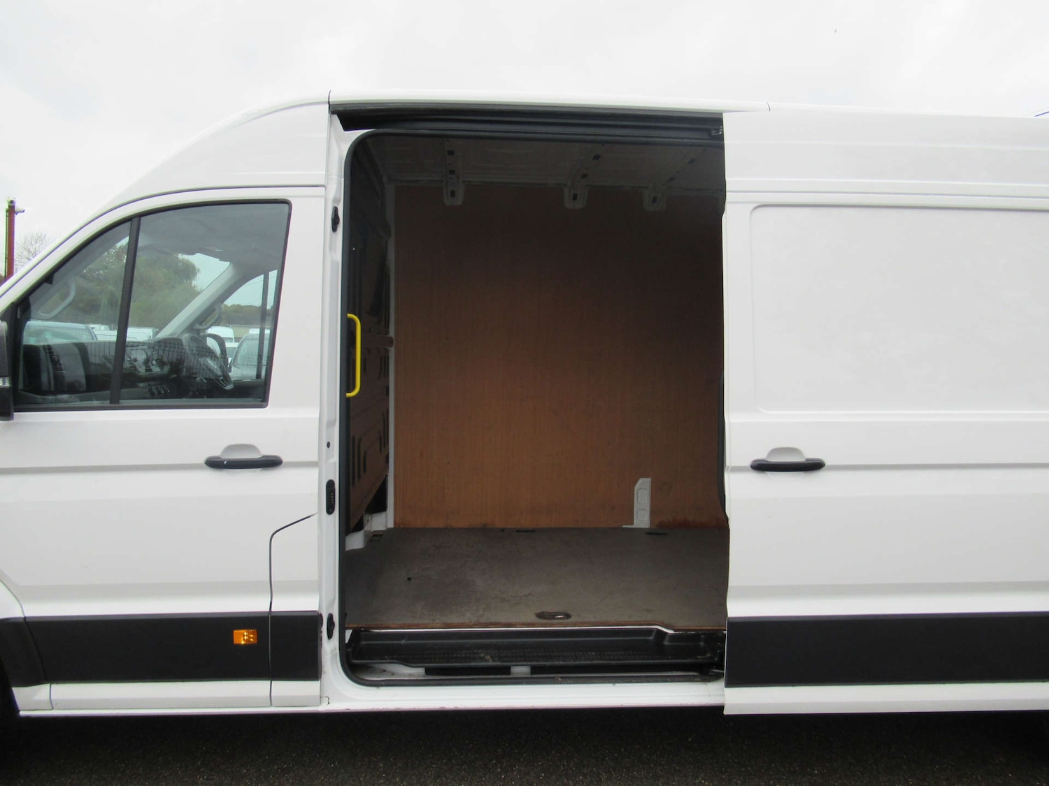 Used Volkswagen Crafter 2024 for sale - 76830079: Photo 6