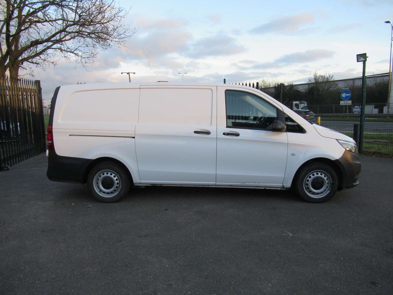 Used Mercedes-Benz Vito 2021 for sale - 77262820: Photo 15