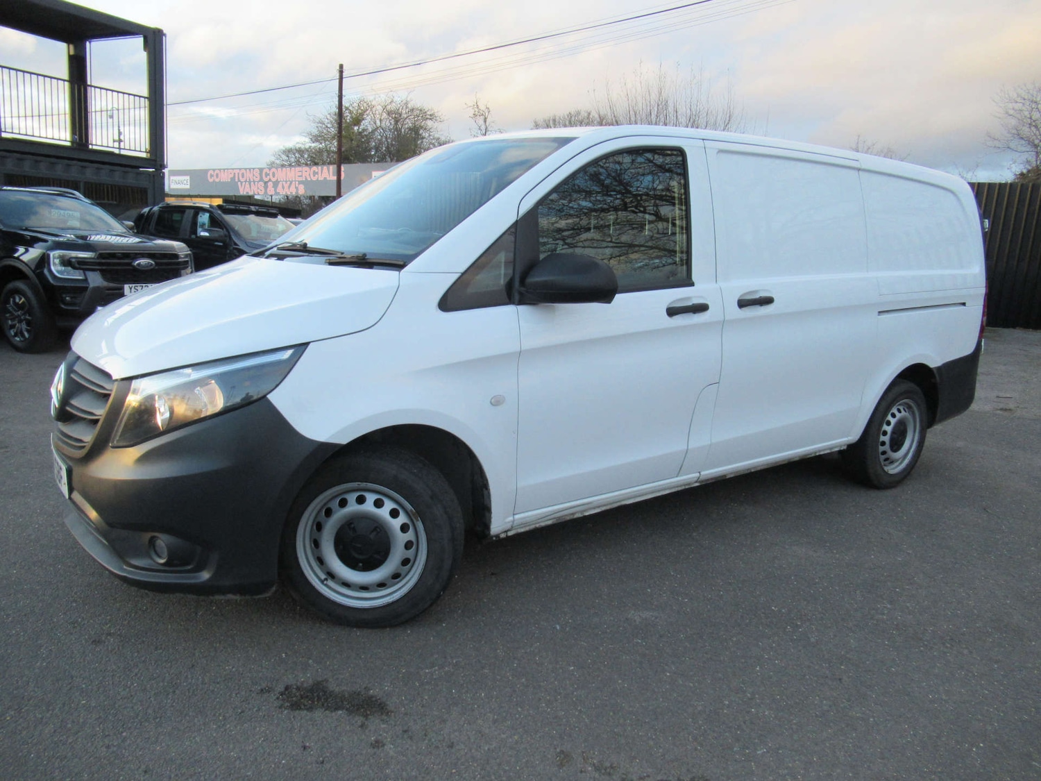 Used Mercedes-Benz Vito 2021 for sale - 77262820: Photo 2