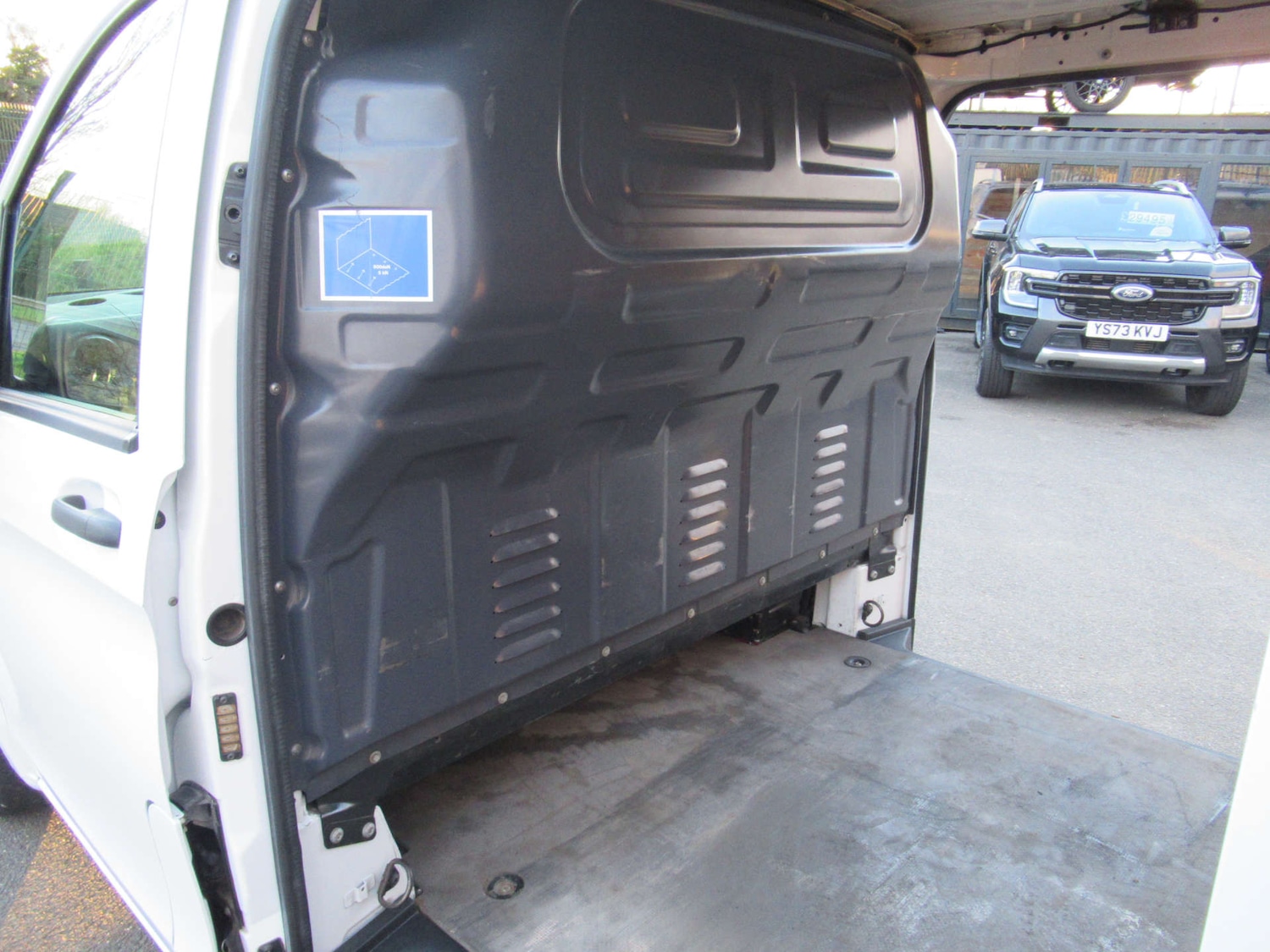 Used Mercedes-Benz Vito 2021 for sale - 77262820: Photo 8