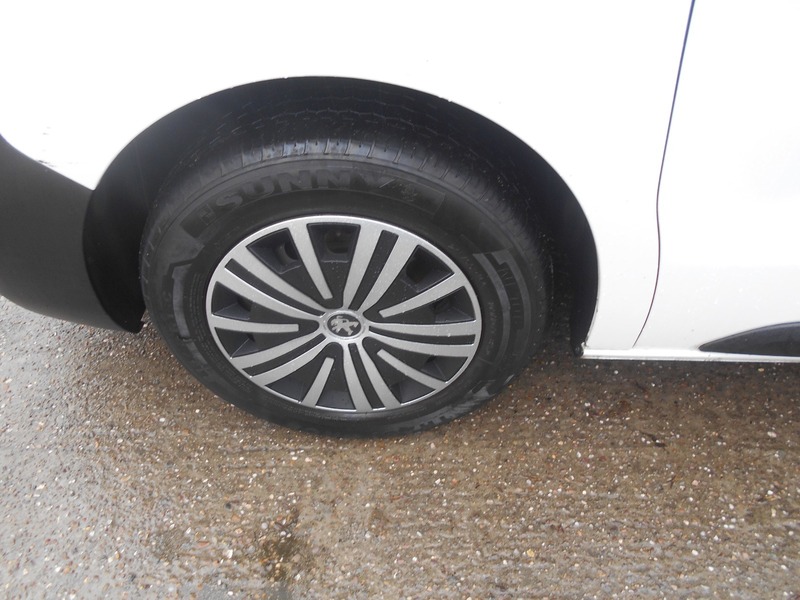 Used Peugeot Expert 2020 for sale - 77547975: Photo 40