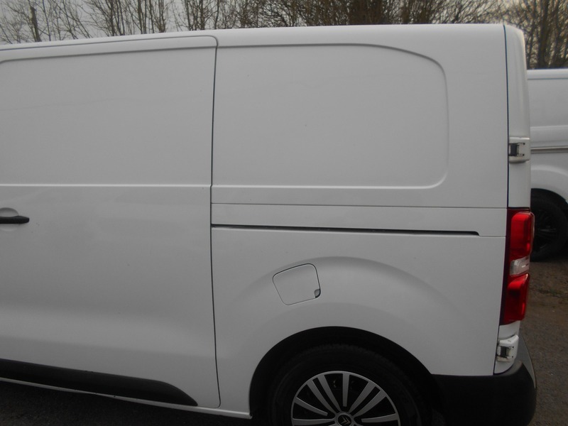 Used Citroen Dispatch 2017 for sale - 76962940: Photo 16