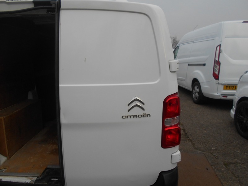 Used Citroen Dispatch 2017 for sale - 76962940: Photo 19