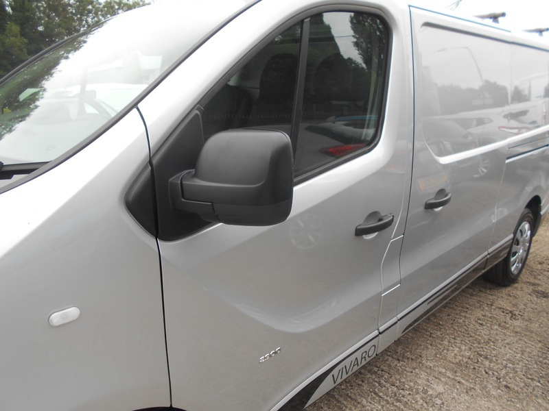 Used Vauxhall Vivaro 2017 for sale - 76029880: Photo 10