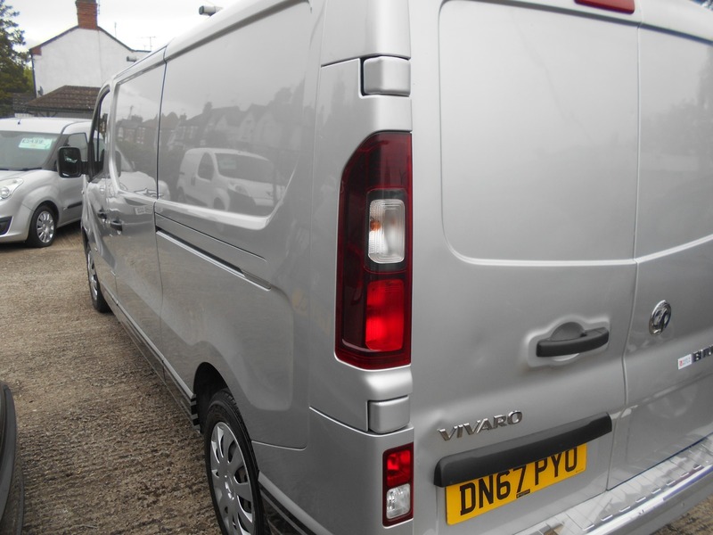 Used Vauxhall Vivaro 2017 for sale - 76029880: Photo 14