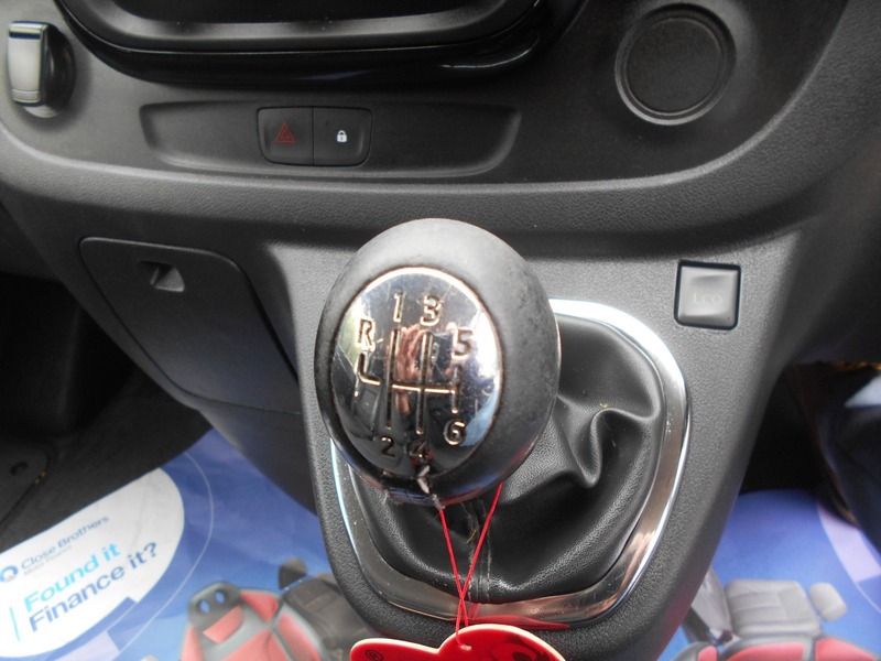 Used Vauxhall Vivaro 2017 for sale - 76029880: Photo 29