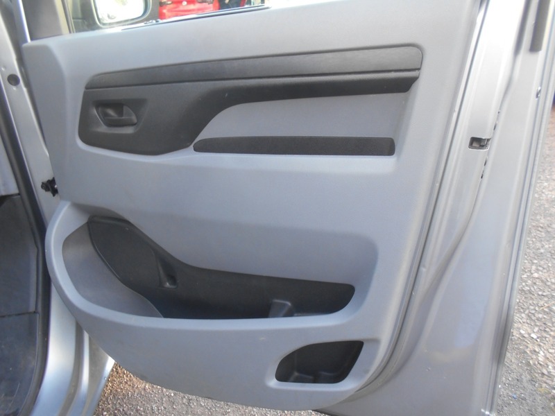 Used Peugeot Expert 2021 for sale - 76686885: Photo 24