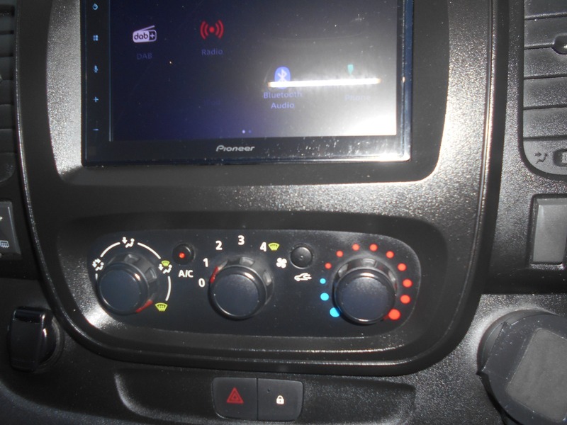 Used Vauxhall Vivaro 2018 for sale - 77189015: Photo 32