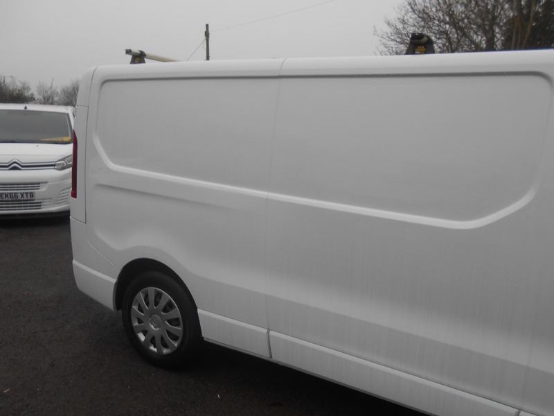 Used Vauxhall Vivaro 2018 for sale - 77189015: Photo 8