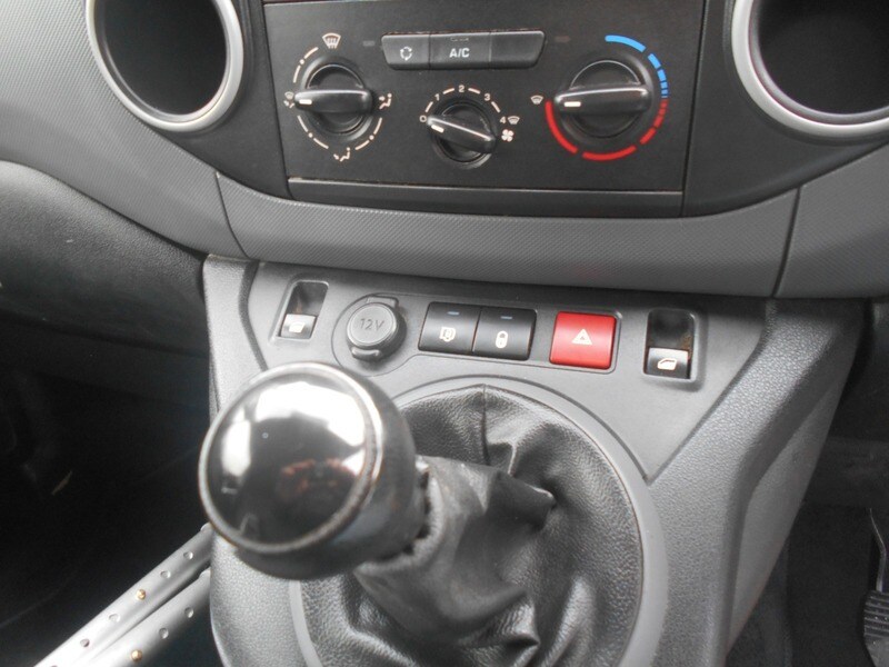 Used Peugeot Partner 2017 for sale - 76376425: Photo 31