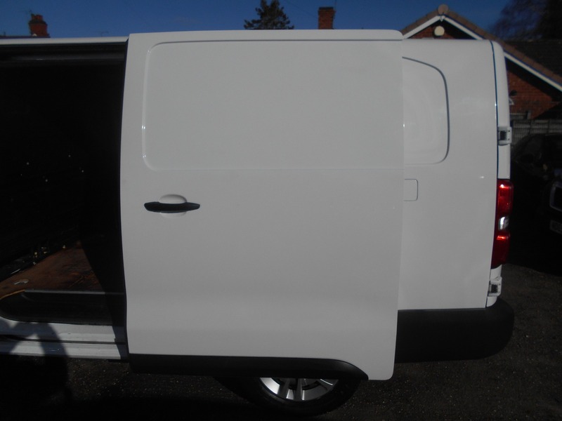 Used Vauxhall Vivaro 2020 for sale - 77558394: Photo 16