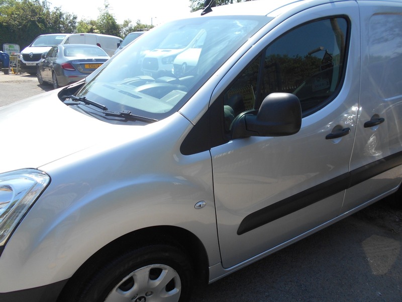 Used Peugeot Partner 2018 for sale - 76029775: Photo 10