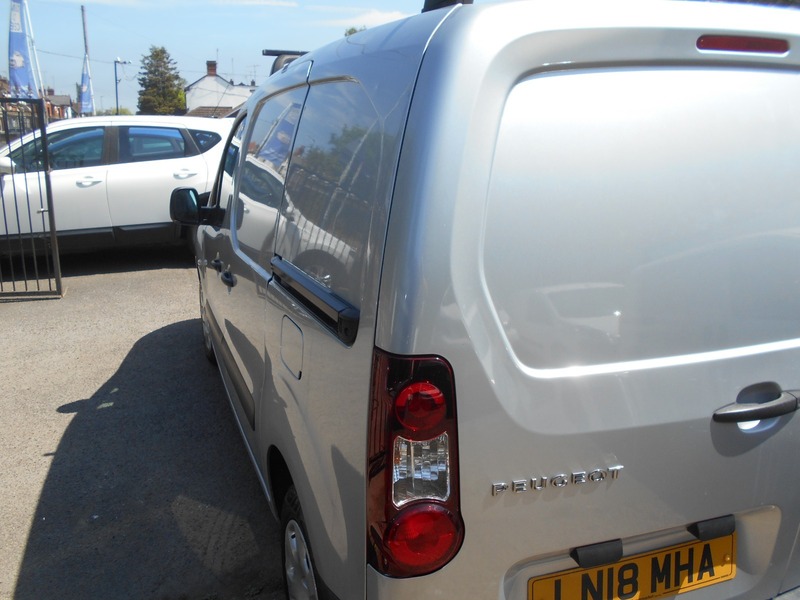 Used Peugeot Partner 2018 for sale - 76029775: Photo 13